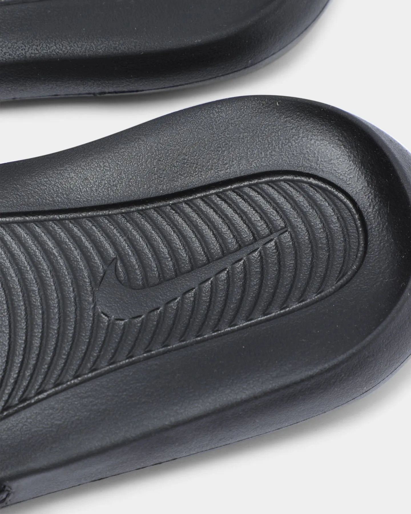 Nike Women's Victori One Slide Black/White/Black weekend least outdoor