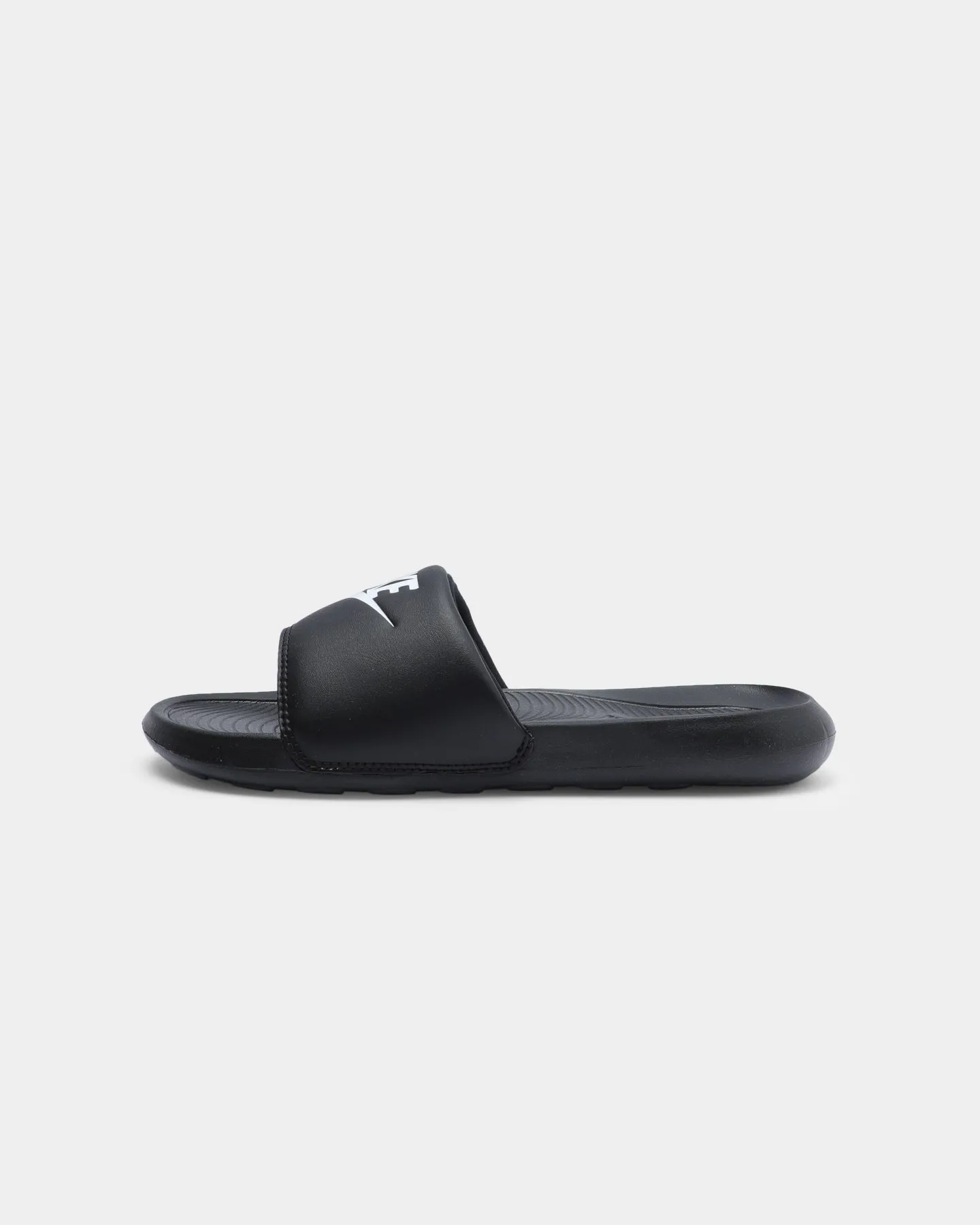 Nike Women's Victori One Slide Black/White/Black birthday party tint