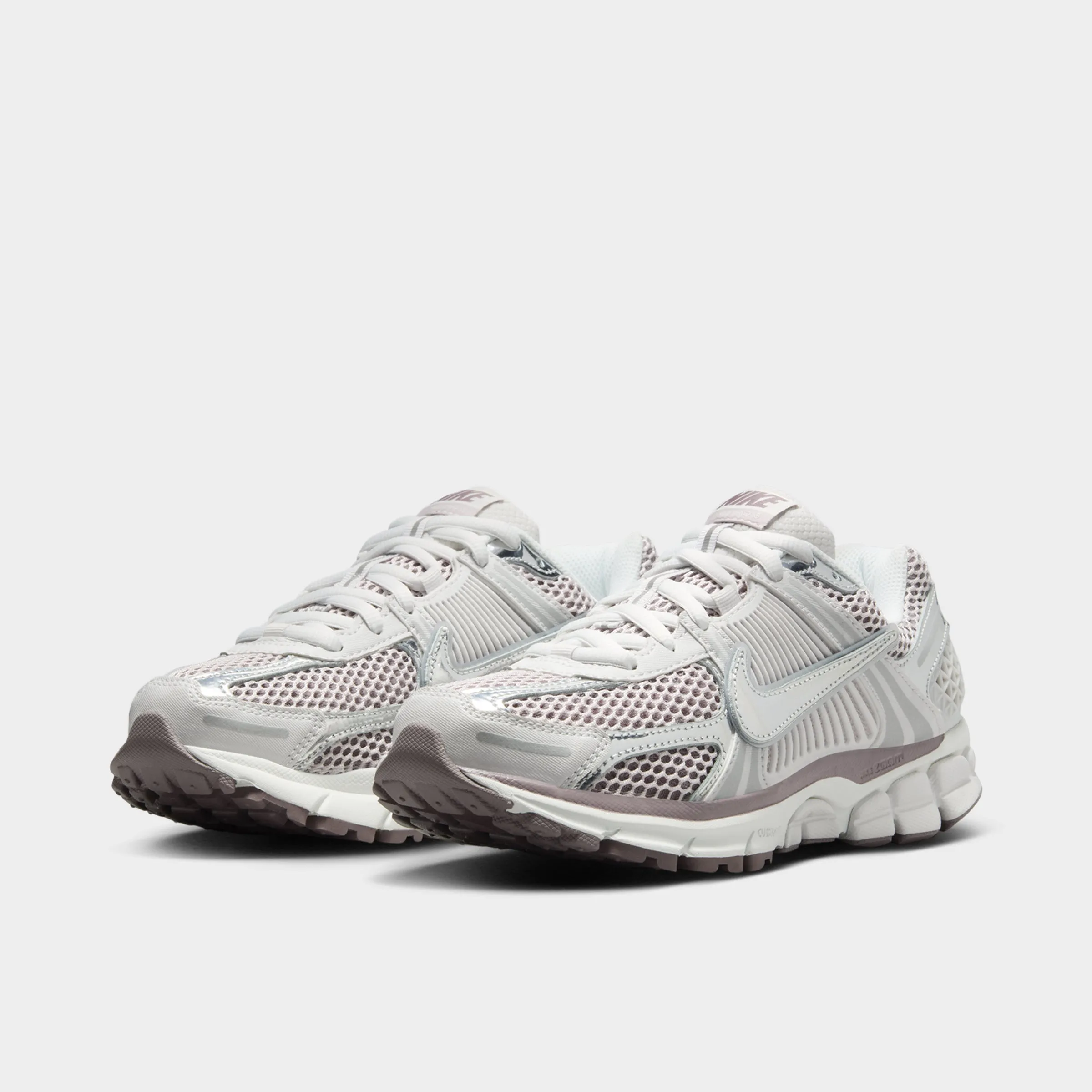 Nike Women's Zoom Vomero 5 Vast Grey / Metallic Silver Wide fit