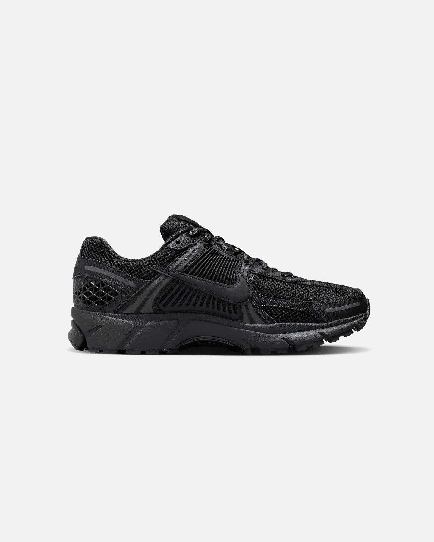 Nike Zoom Vomero 5 Black/Black Curve Hug TPU Stability