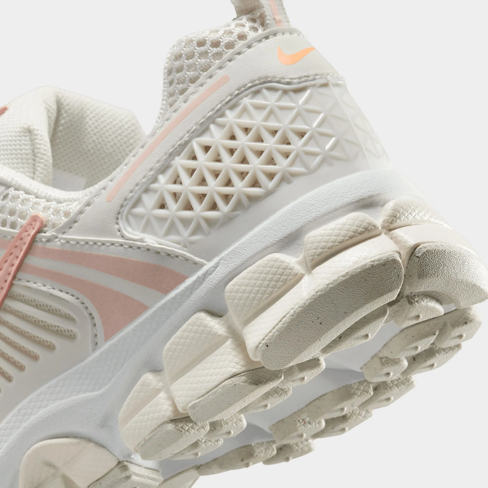 Party Glow Nike Zoom Vomero 5 GS Phanton / Echo Pink - Light Orewood Brown