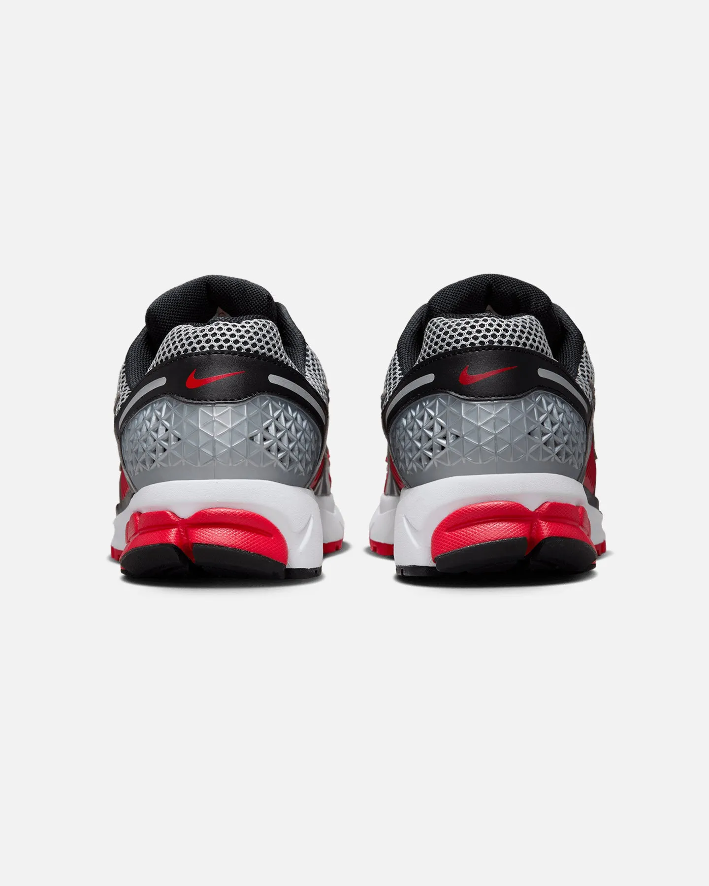 Urban Style Nike Zoom Vomero 5 Metallic Silver/Black-University Red