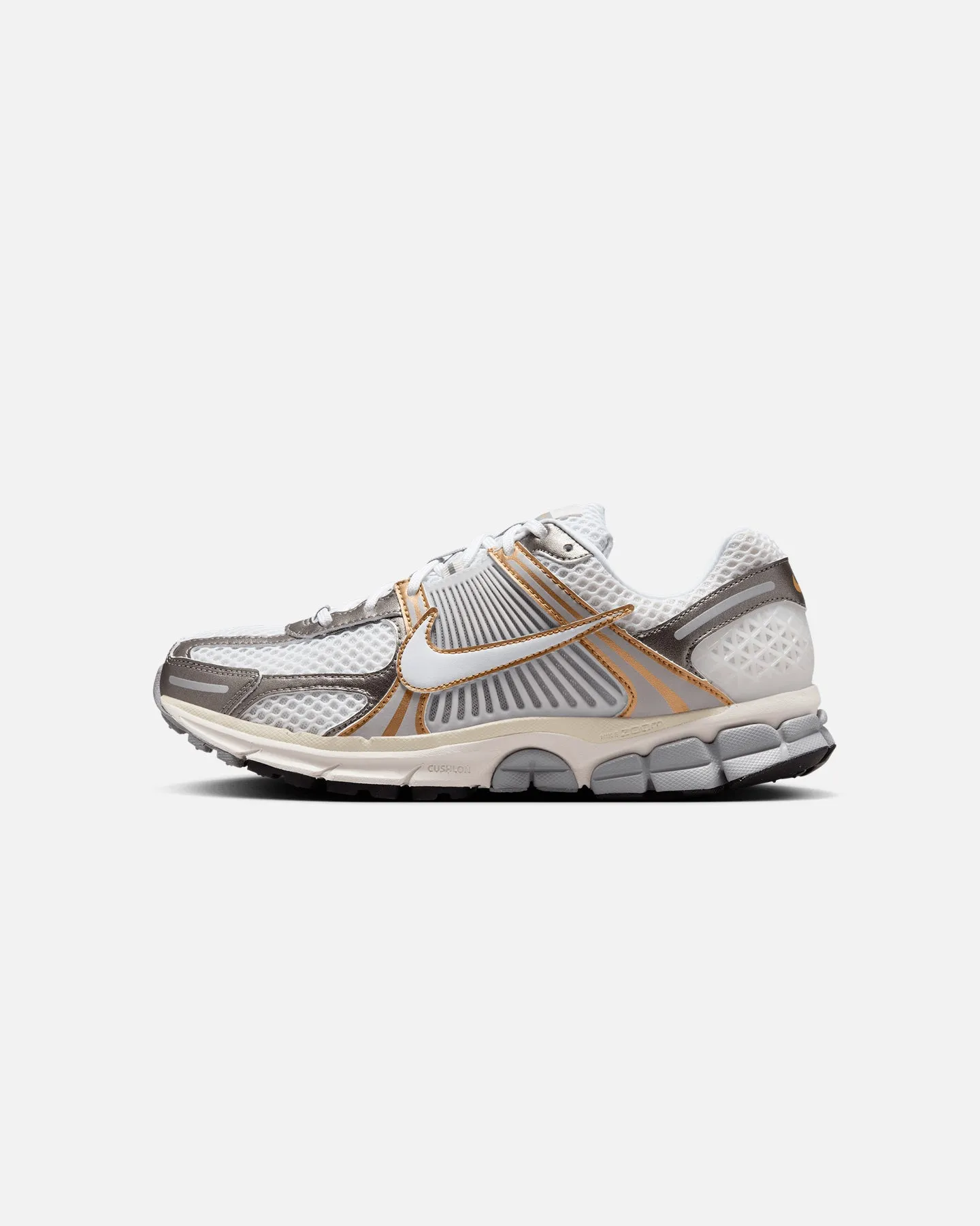 Arch support Stable base Nike Zoom Vomero 5 Platinum Tint/White