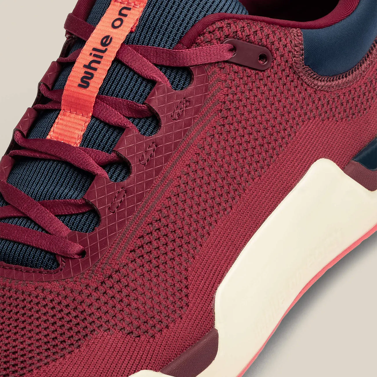Easy Run Men's While On Earth Move Trainer