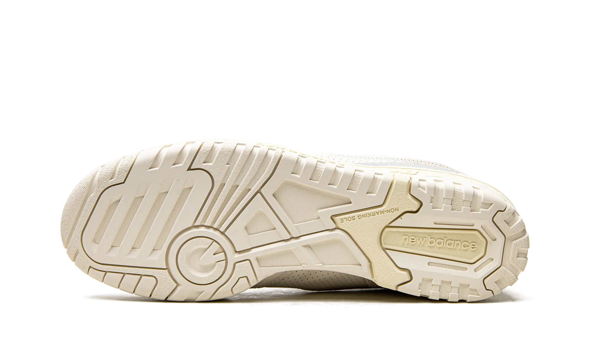 lake shoes running in humid weather shoes 550 "Aim?? Leon Dore - White Leather"