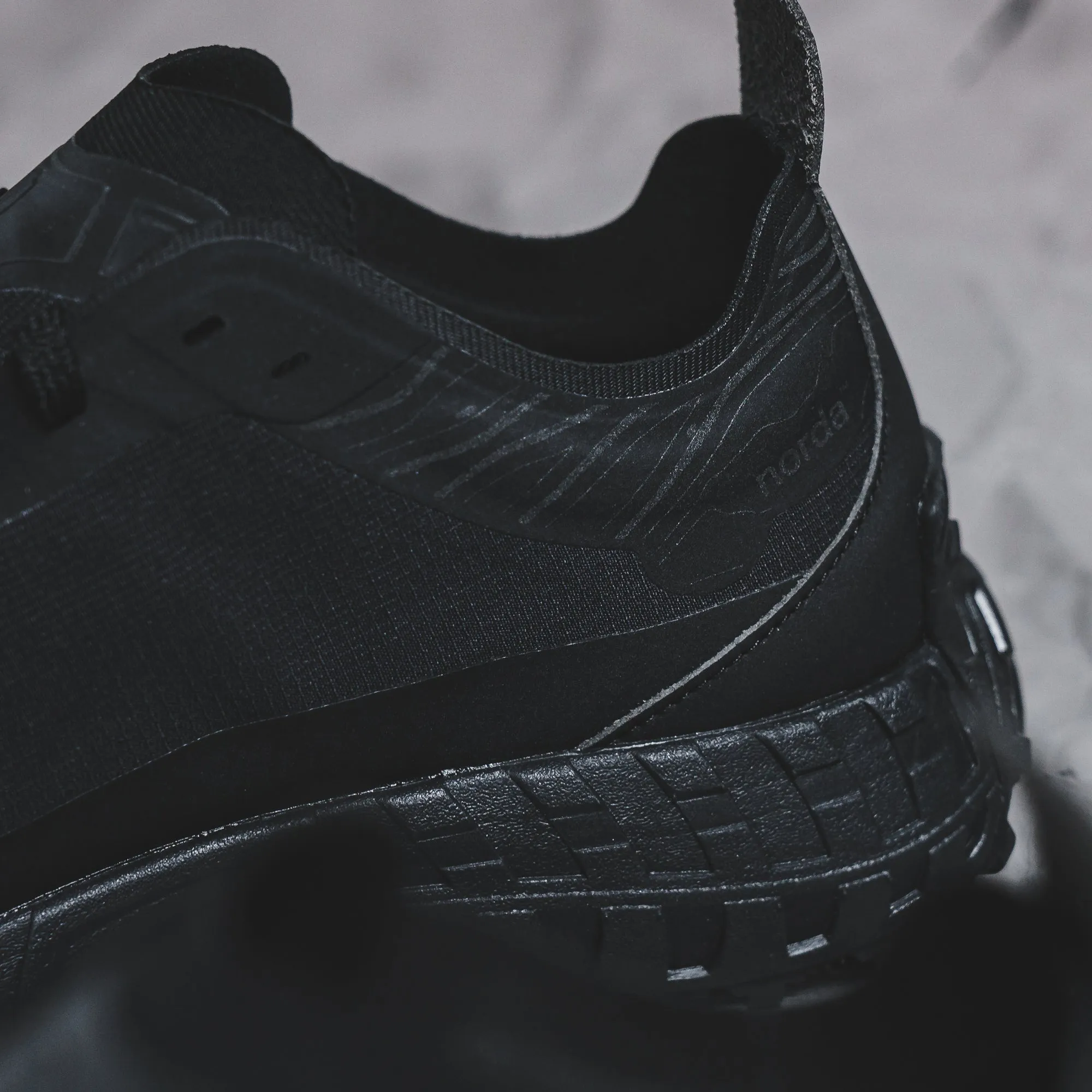 Norda Men 001 Stealth Black soft - foam sole shoes