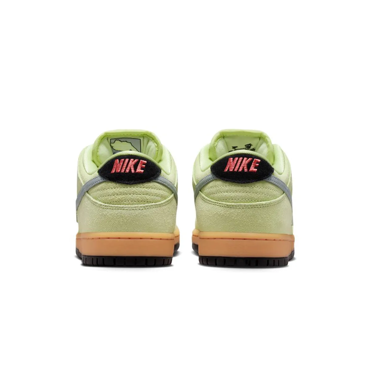 SB Dunk Low Pro Prm 'Verdugo Mountain' dress - wear