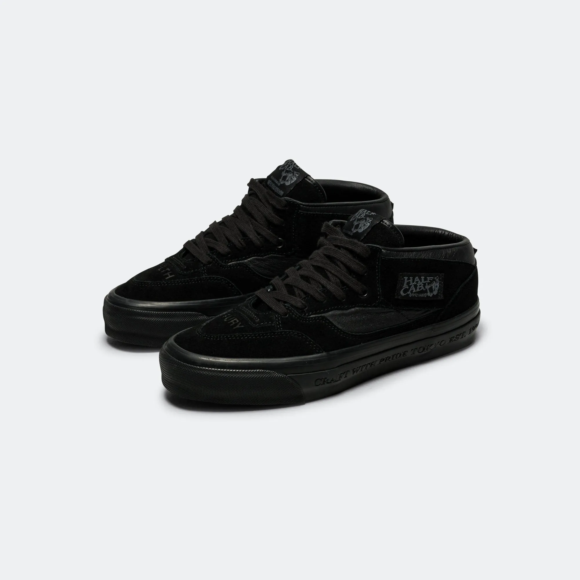 OTW Half Cab 33 x NBHD - Neighbourhood Black Travel Day sports performance