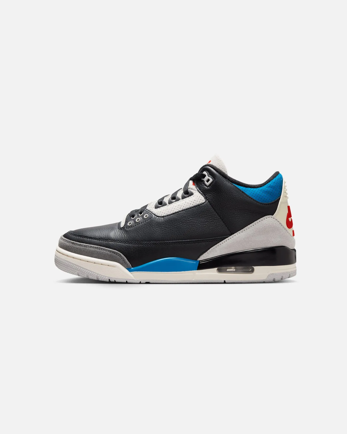 Jordan Air Jordan 3 Retro "Rare Air" Black/Chile Red-Neutral Grey Functional
