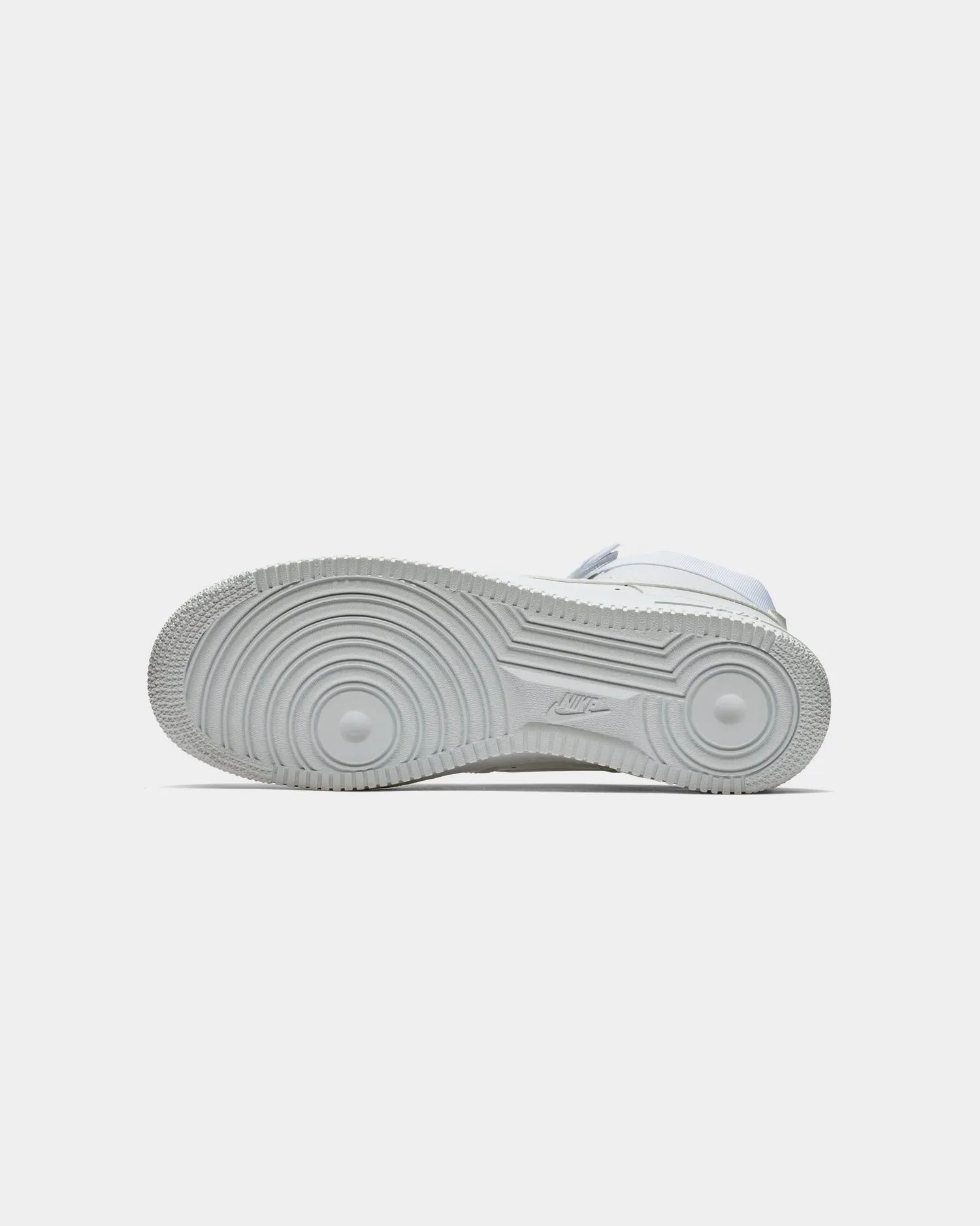 Pond Walk Care Ease Nike Air Force 1 High '07 White/White