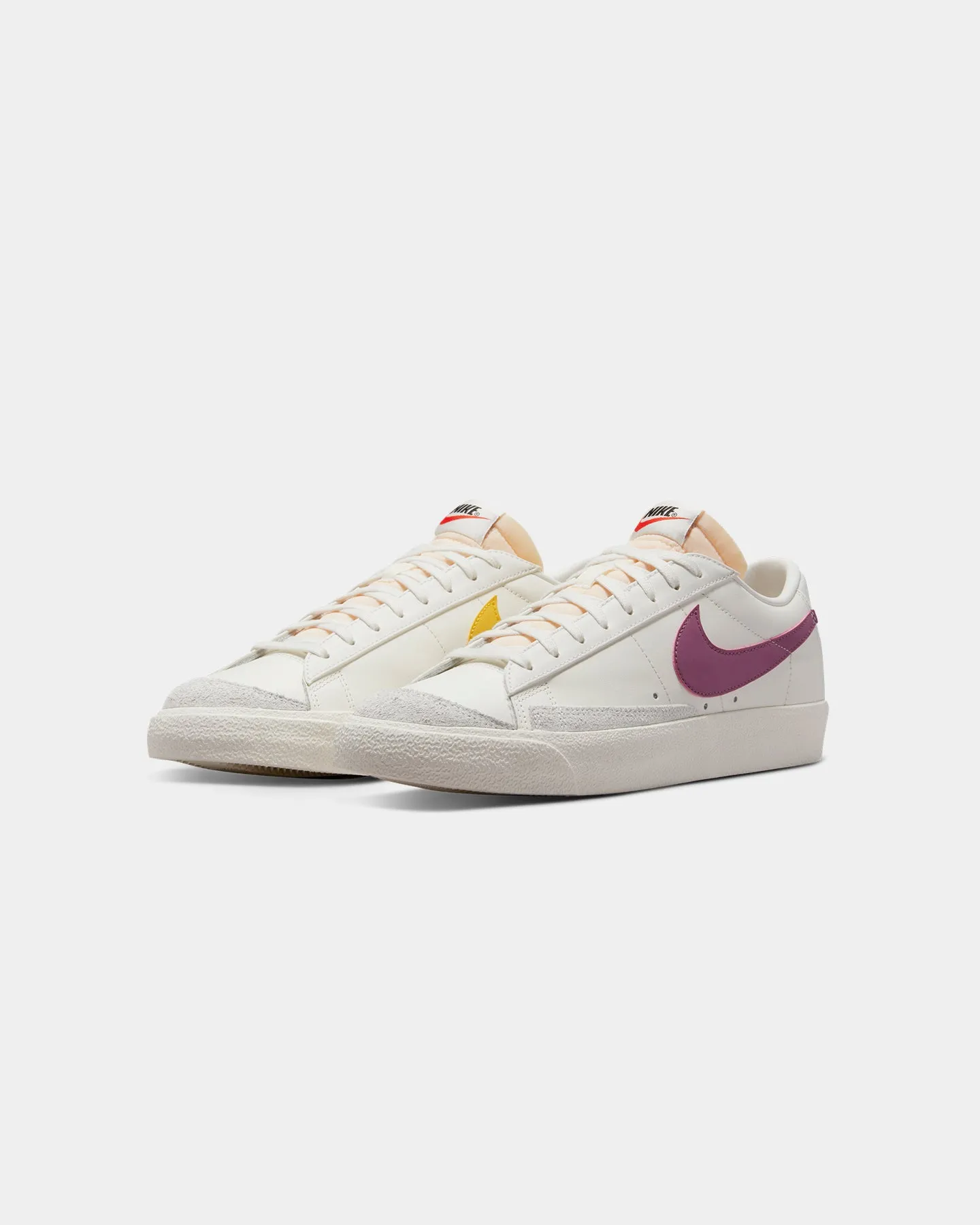 zipper Valley Run Nike Blazer Low '77 Vintage Sail/Light Bordeaux/Vivid Sulfur