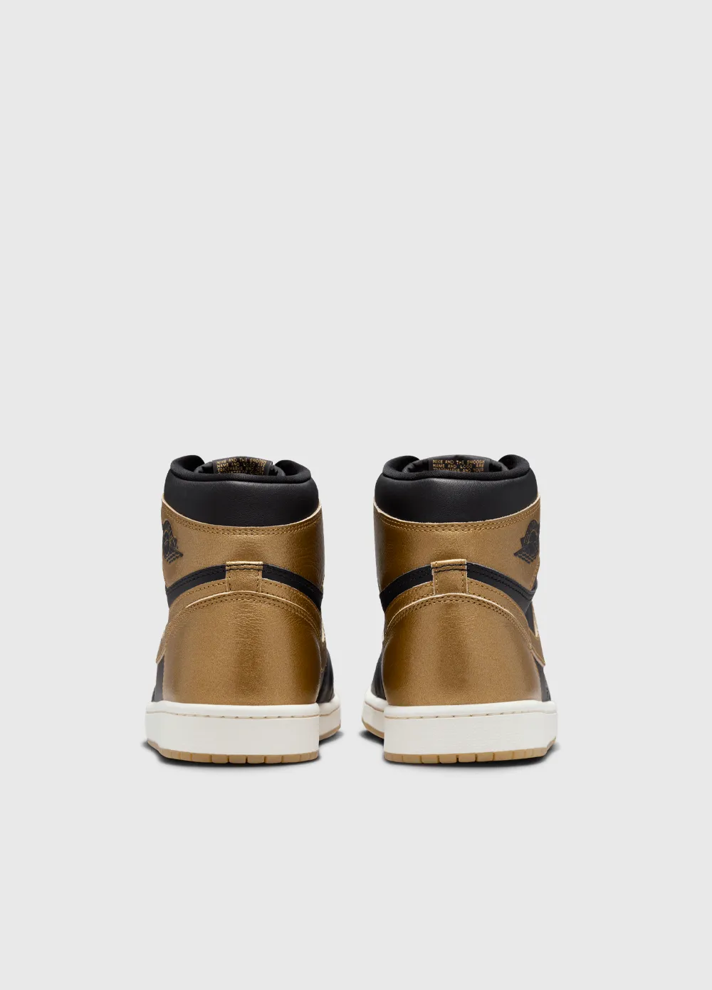 Air Jordan 1 Retro High OG 'Metallic Gold' Sneakers Traction Sole