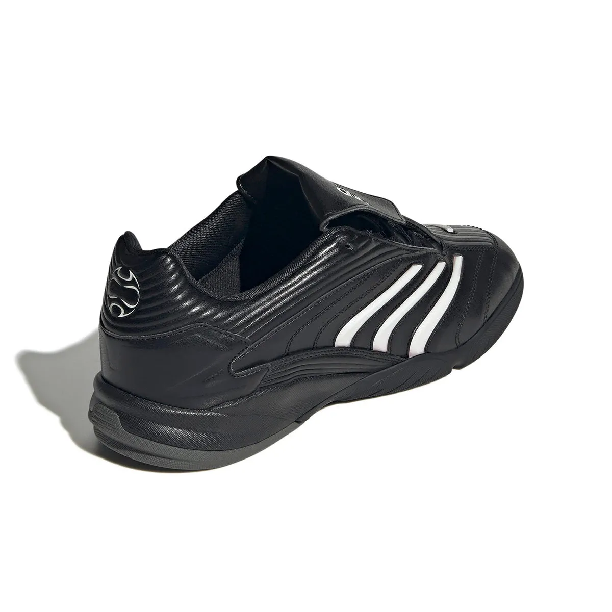 Predator Sala 'Black Zero Metallic' Posture aid