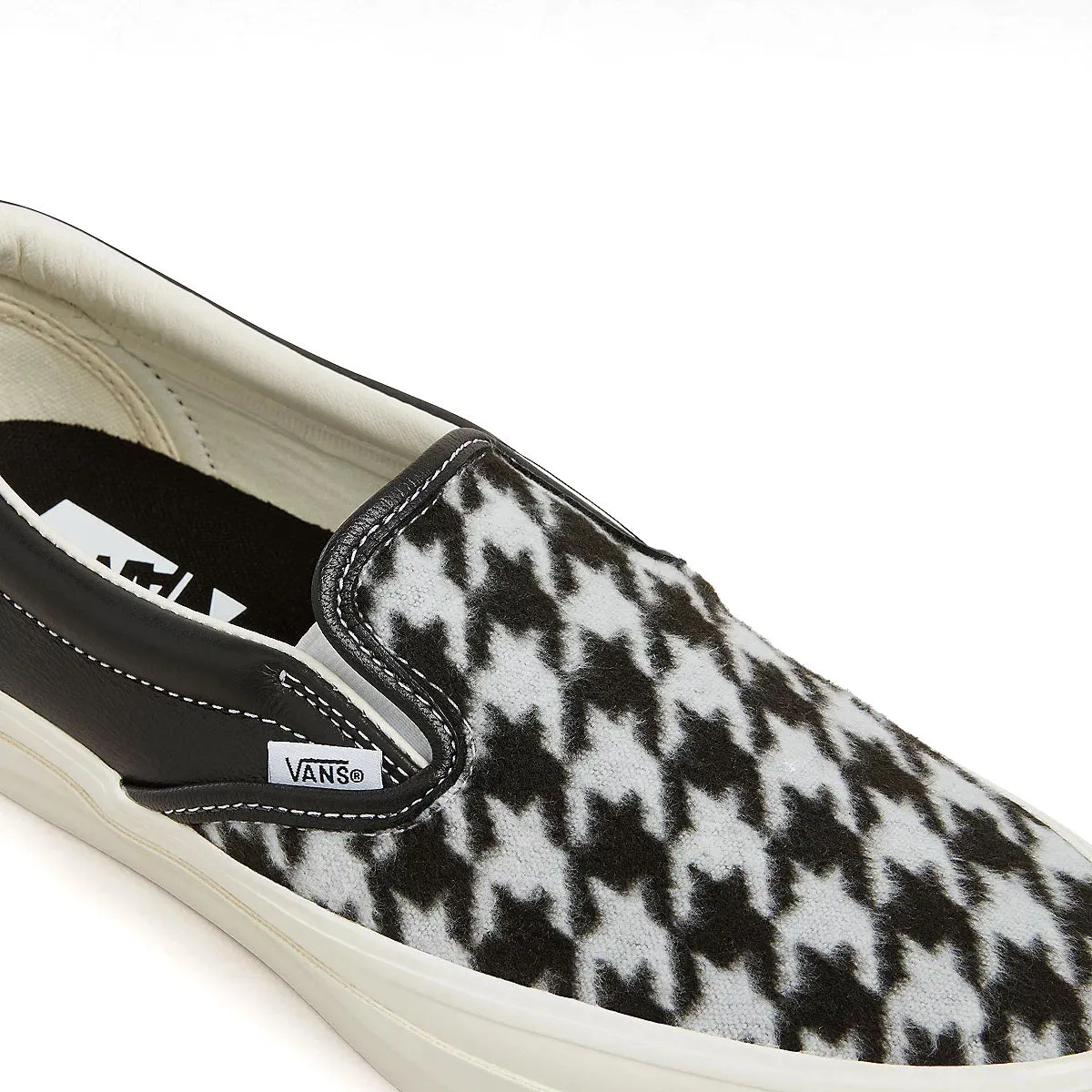 Premium Slip-on 98 'Black' Game Fit