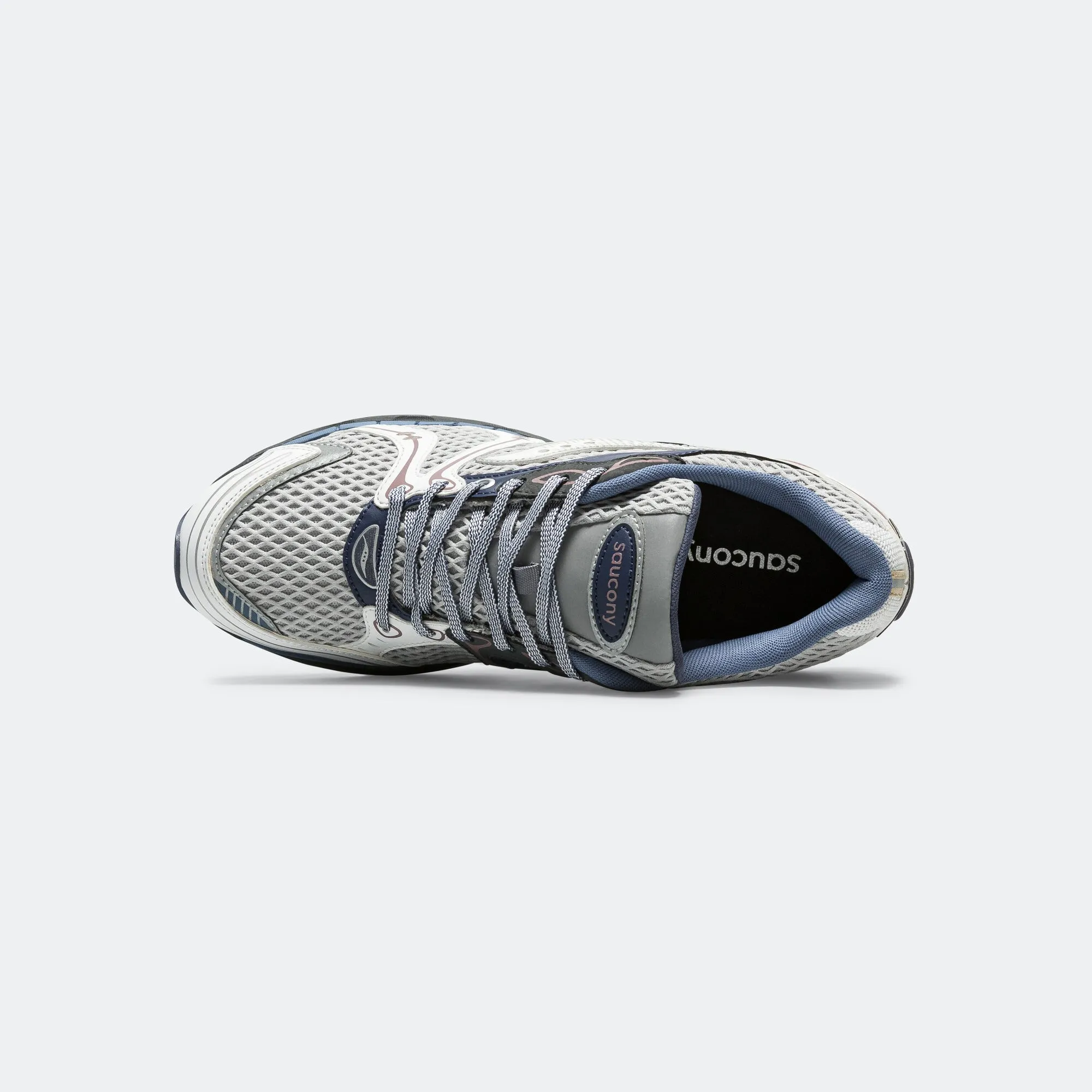 Strong Stride Weekend Plans Progrid Triumph 4 - White/Blue