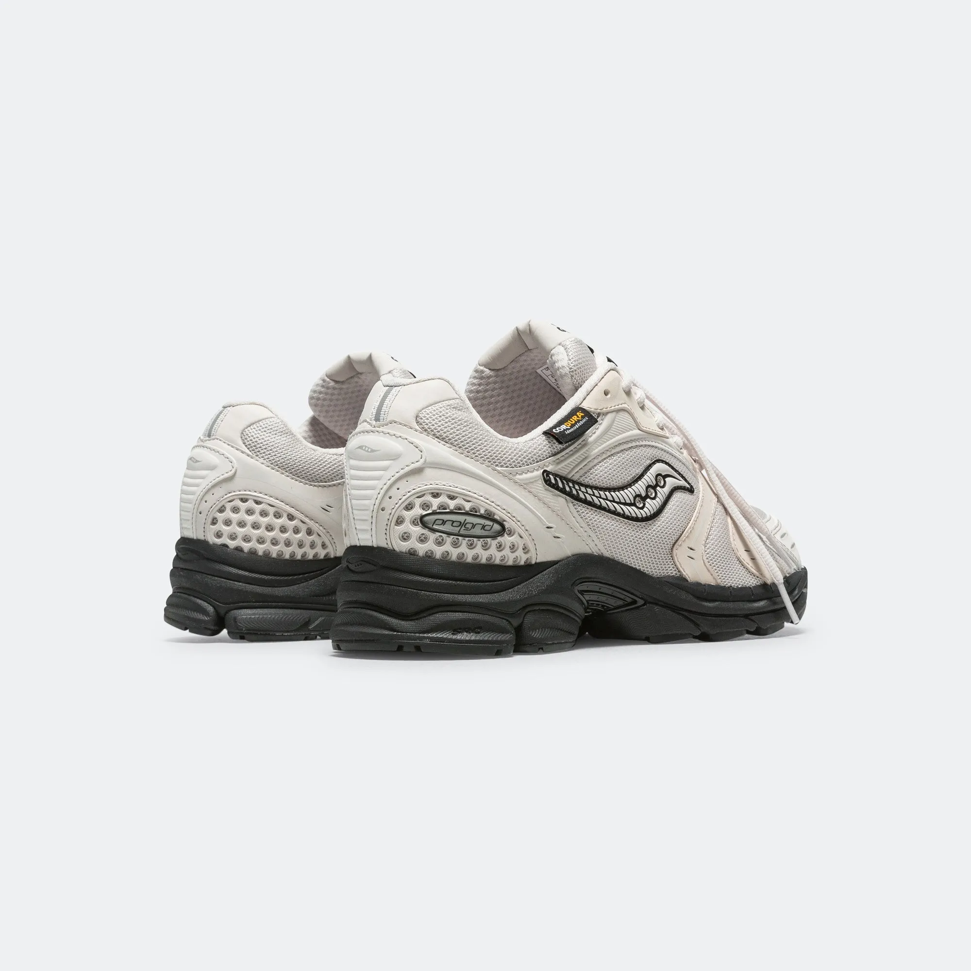 Progrid Triumph 4 - White/Sand Sporty Appearance