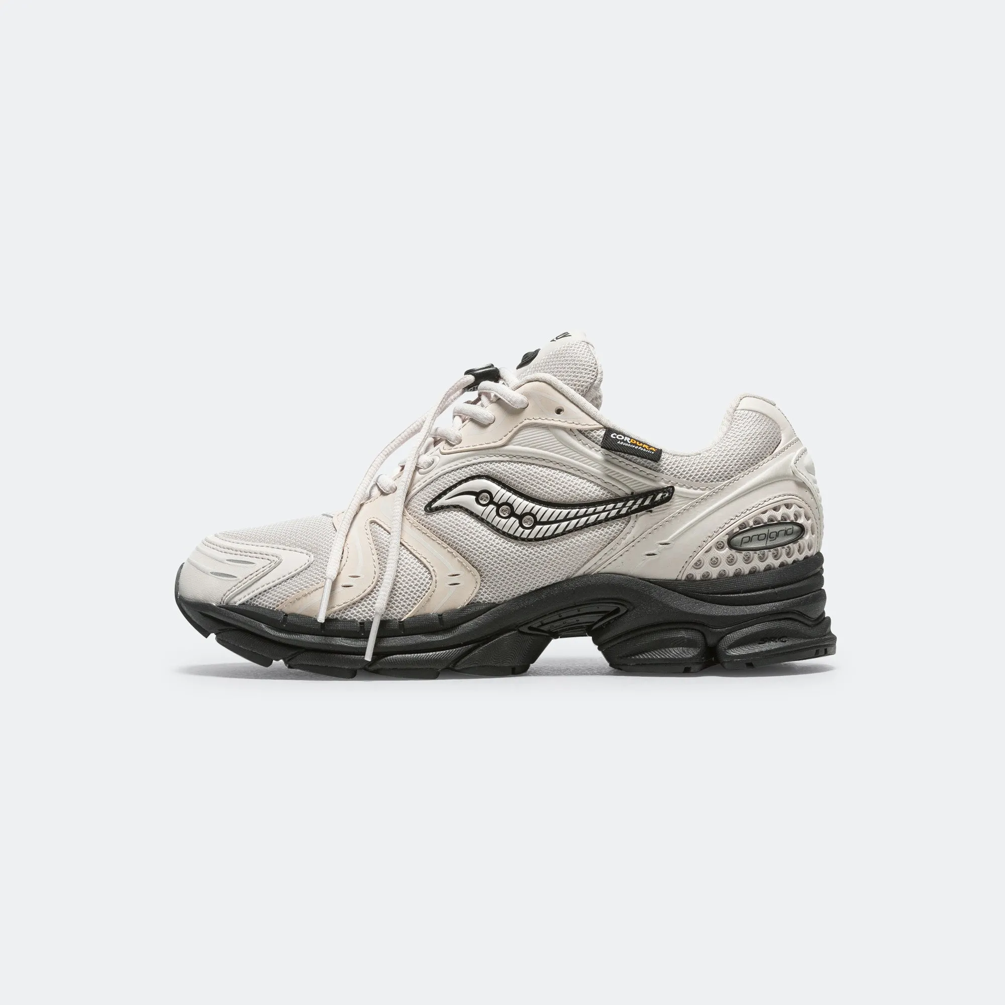 Progrid Triumph 4 - White/Sand All-weather flair