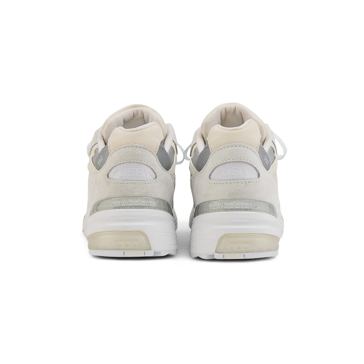 Run Free in USA 992 'Core White Reflection'