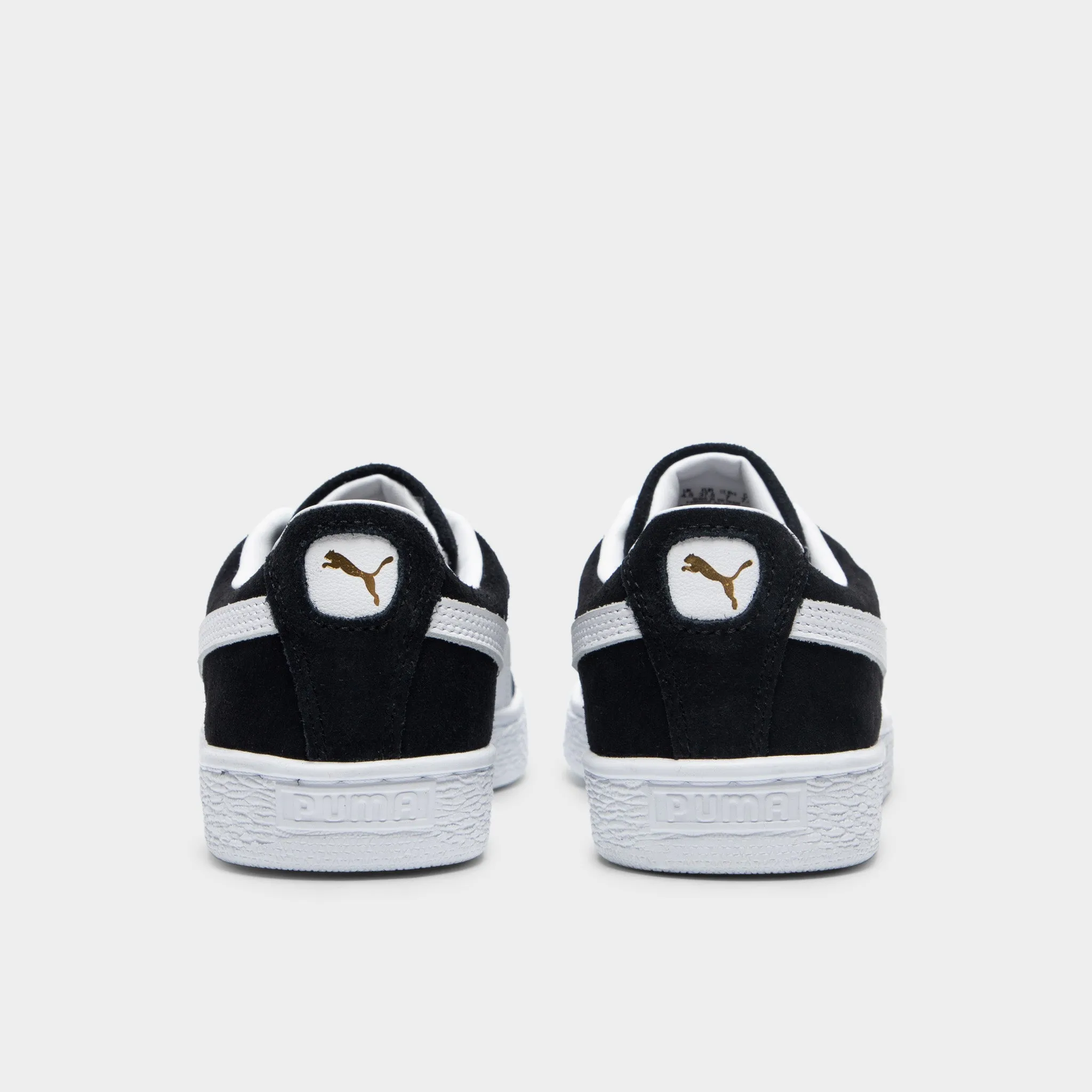 Crisp Finish Urban Ready PUMA Women's Suede Classic XXI Black / White