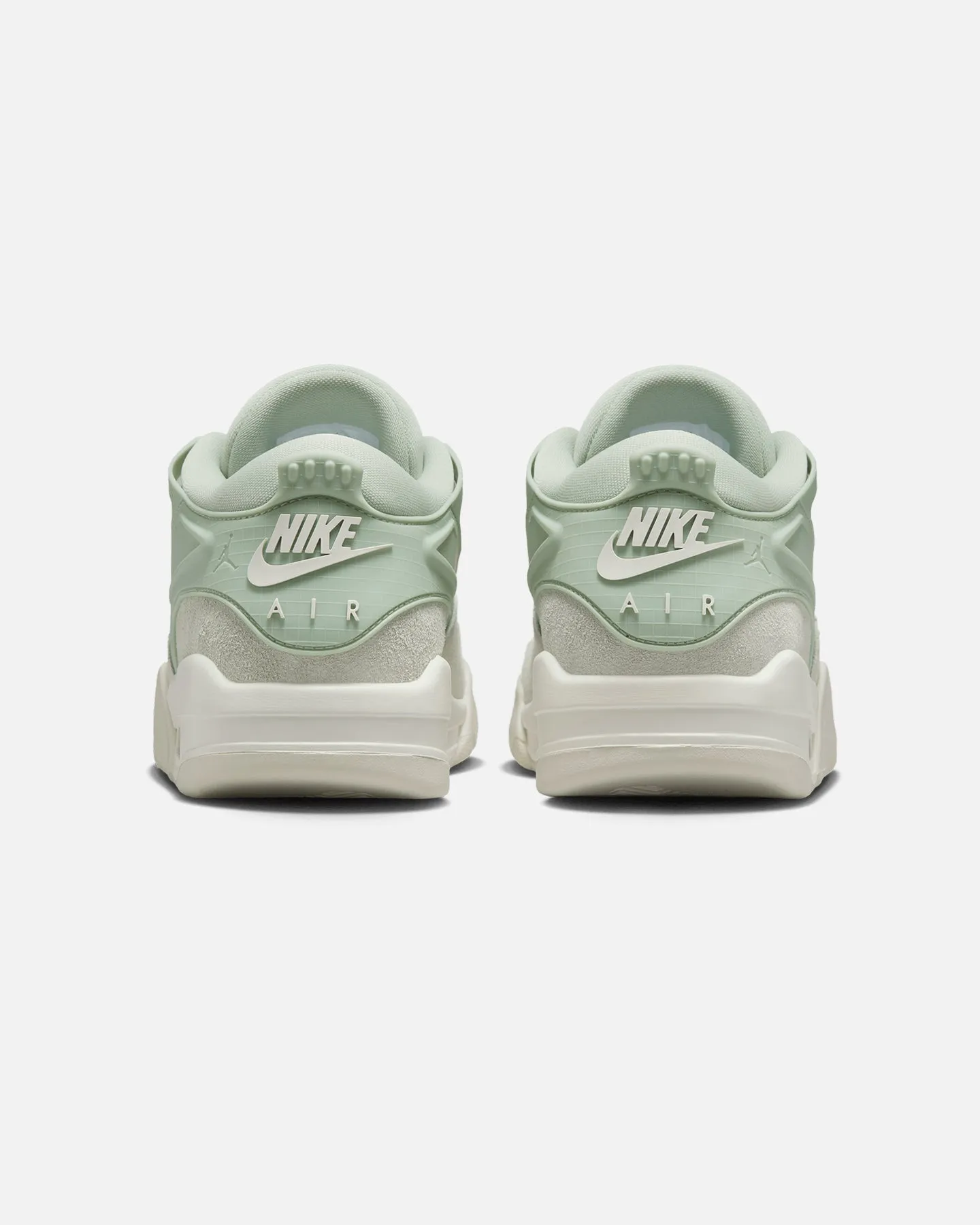 Jordan Women's Air Jordan 4RM Seafoam Padded look