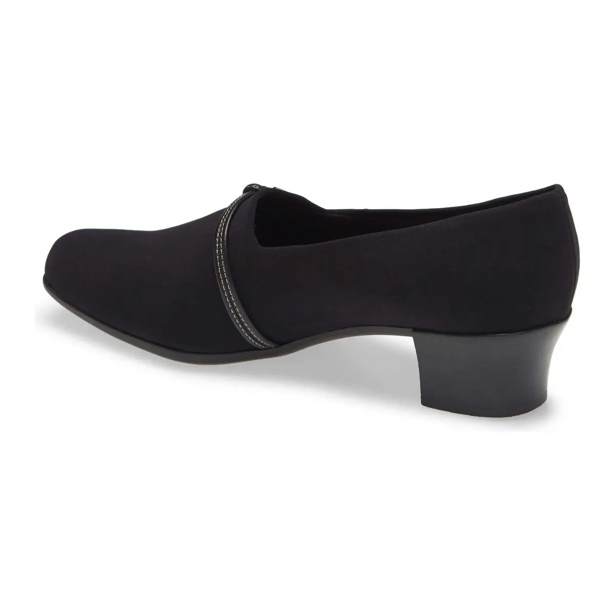Munro Women's Cindi II Black Stretch Soft Padding