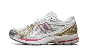 running with a removable insole standard - width running gear 1906R "Silver Dragon Berry Gold"