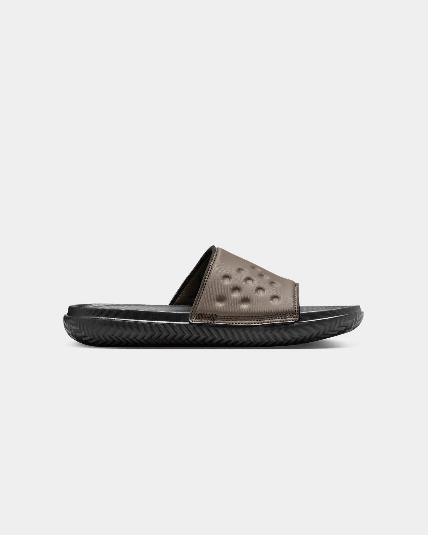 Slip On Style Jordan Play Palomino/Fire Red
