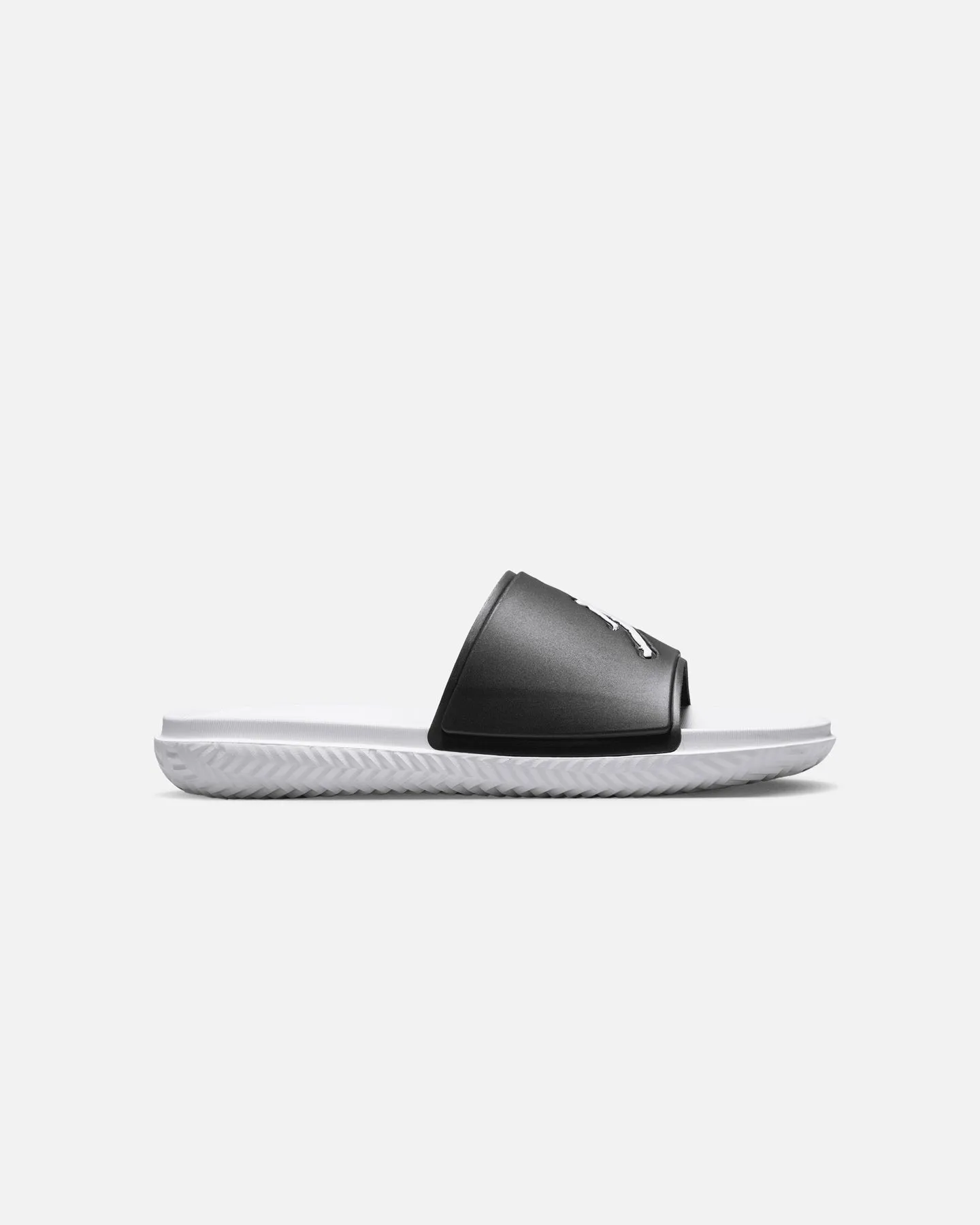 Jordan Jumpman Slides Black/White Move Light Magic Mood