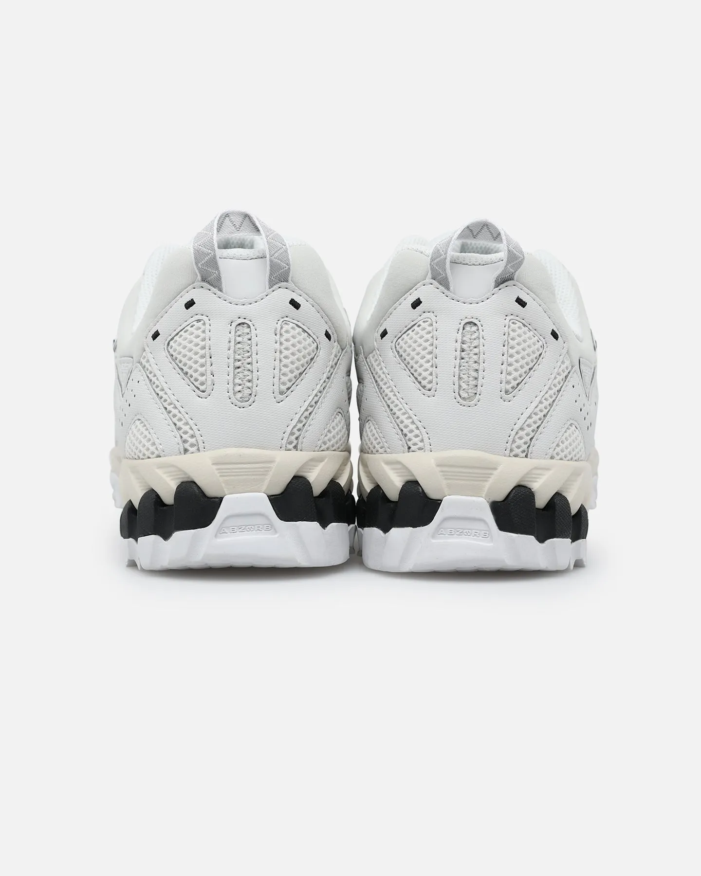 Dust Guard New Balance ML610TBA Light Grey