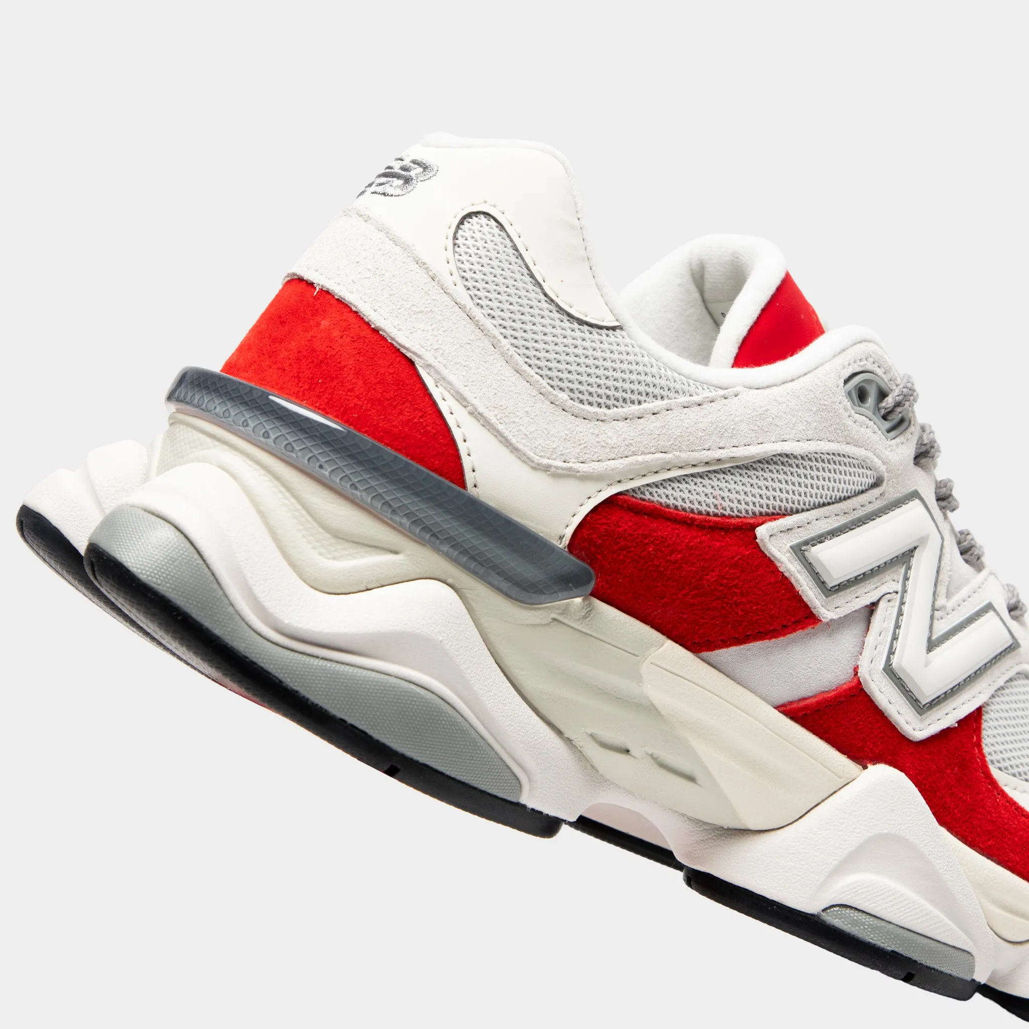 Daily Move New Balance 9060 True Red / Reflection