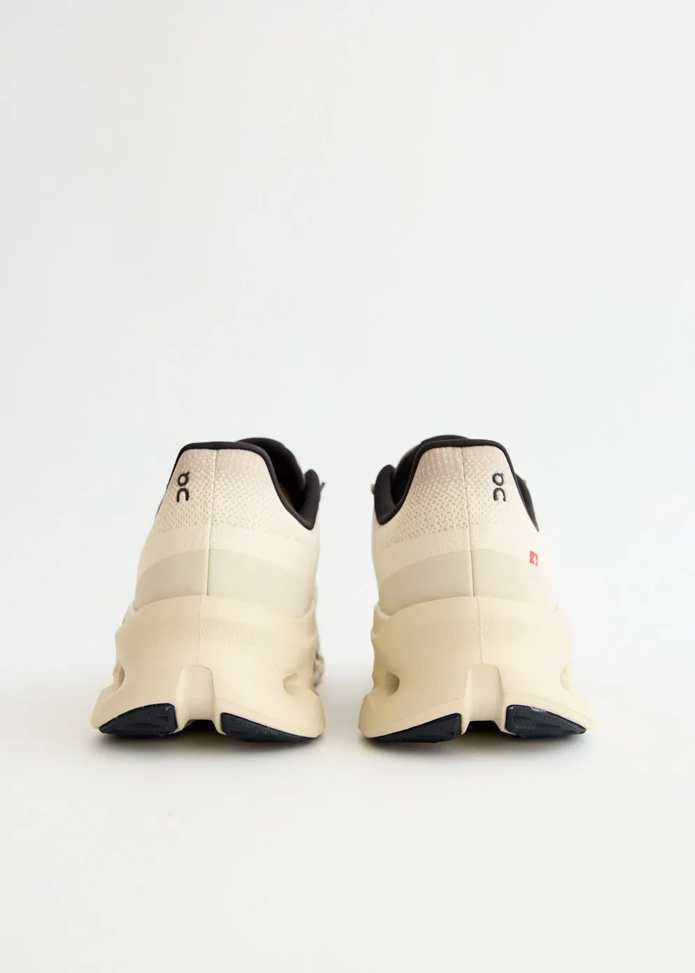 Streamlined grip Upgraded cushioning Cloudtilt 'Cinder' Sneakers