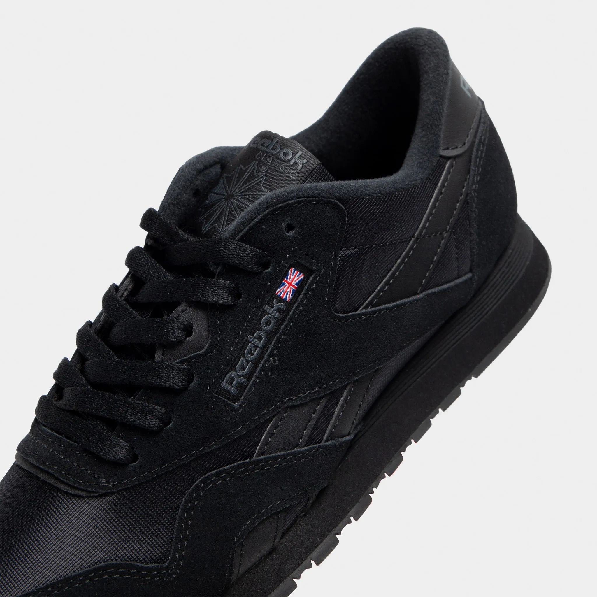 Dual Tone Earth Base Reebok CL Nylon Black / Black