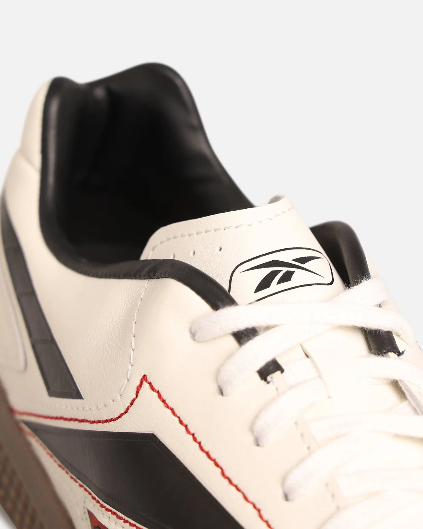 Action Ready Reebok Hammer Valde Chalk