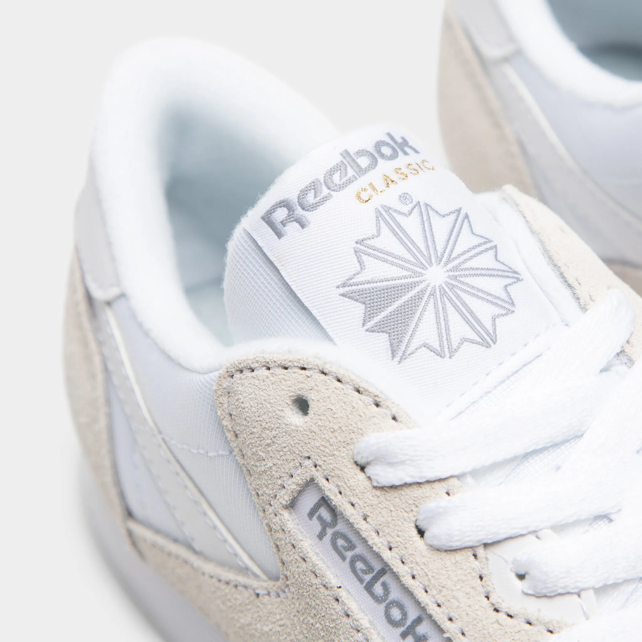 Elegant Mood Comfort toe Reebok Women's Classic Nylon White / Grey