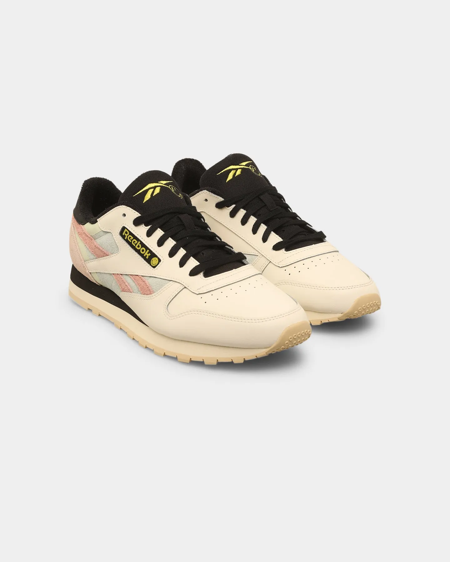 Reebok X Smiley Classic Leather CBlack/CWhite/Suede Urban Walk