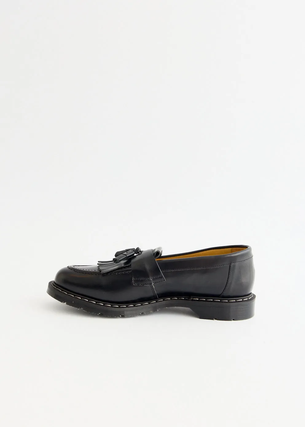 soccer players' traction Eye-Catching Hi-Shine Tassel Loafers