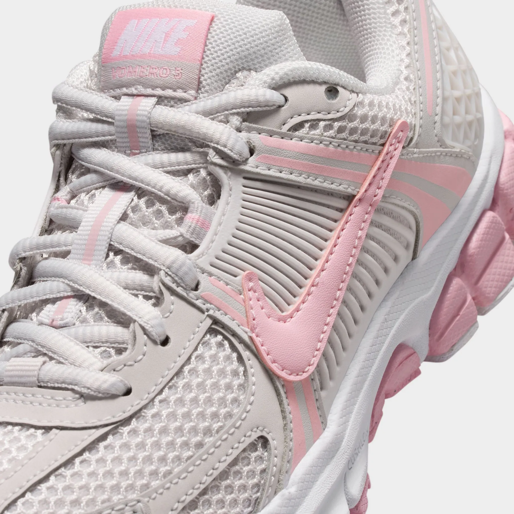 Nike Vomero 5 GS Vast Grey / Medium Soft Pink - White Urban Sleek Commuter Fit
