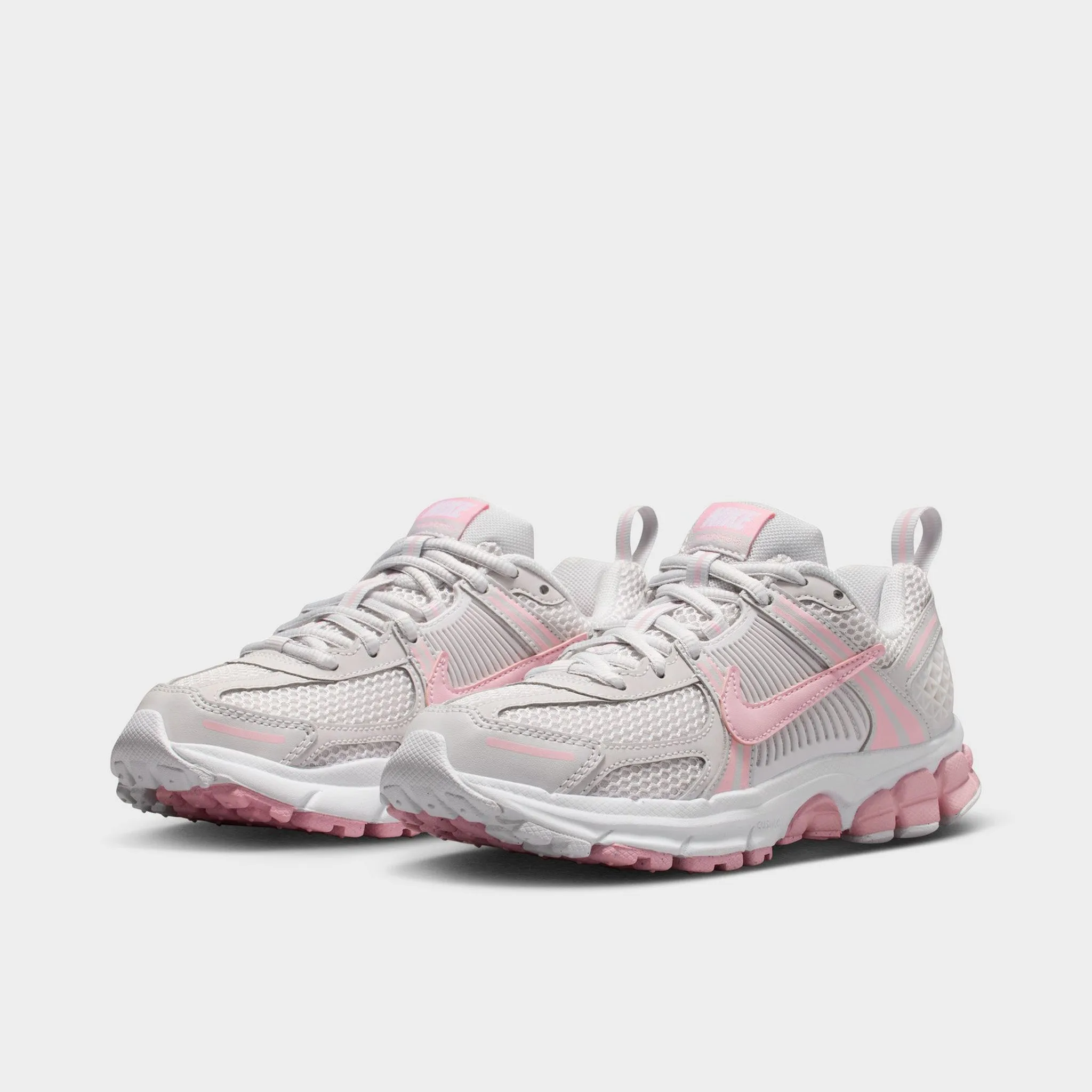 Icon Walk Nike Vomero 5 GS Vast Grey / Medium Soft Pink - White