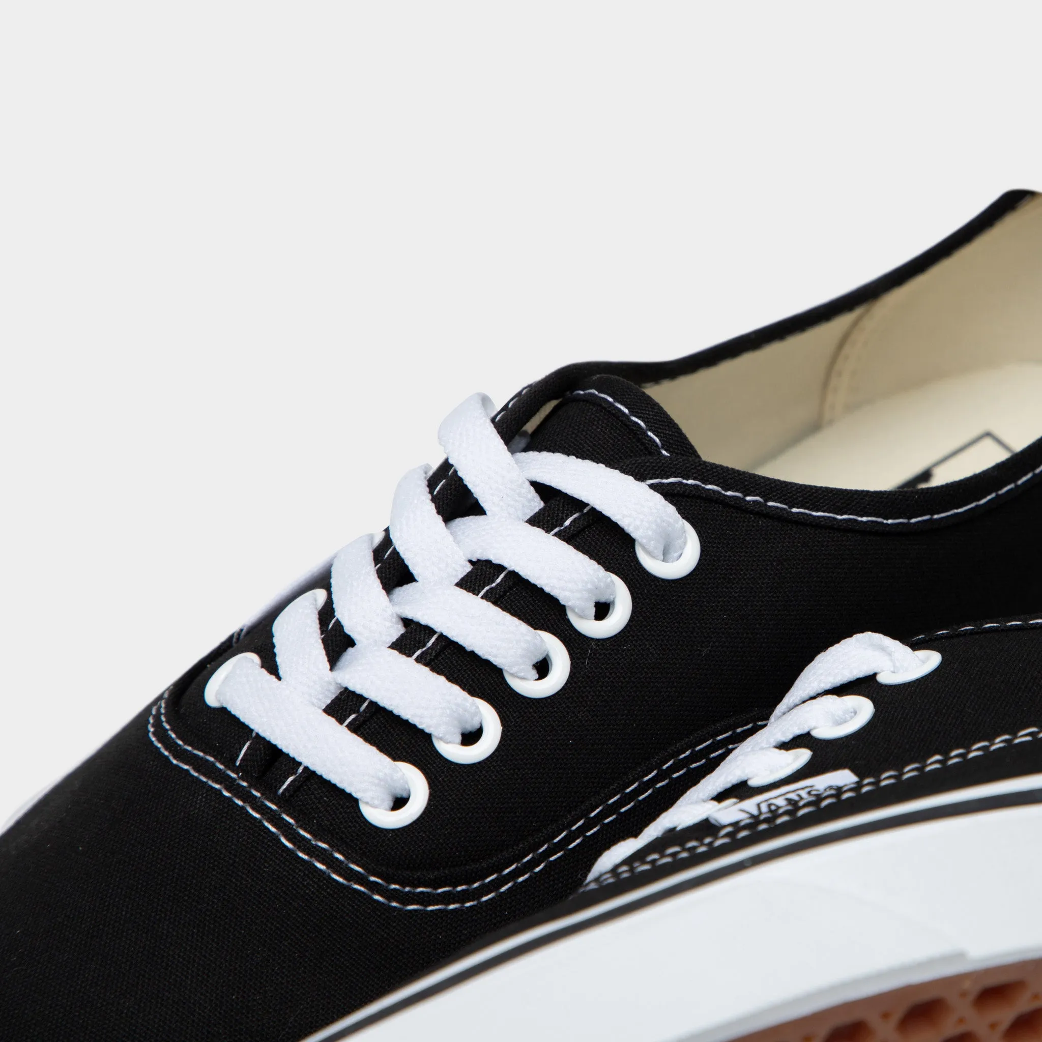 Commuter Life Shine Step Vans Authentic / Black
