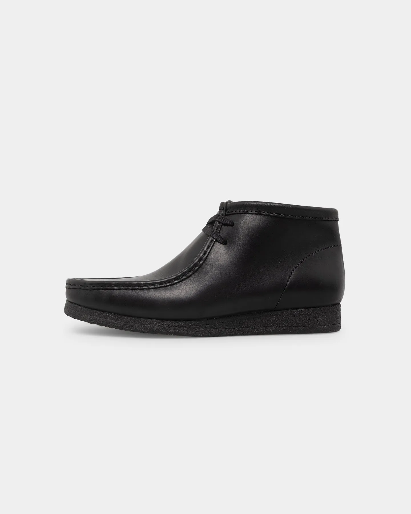 Earth Base Clarks Originals Wallabee Boot (M) Black Leather