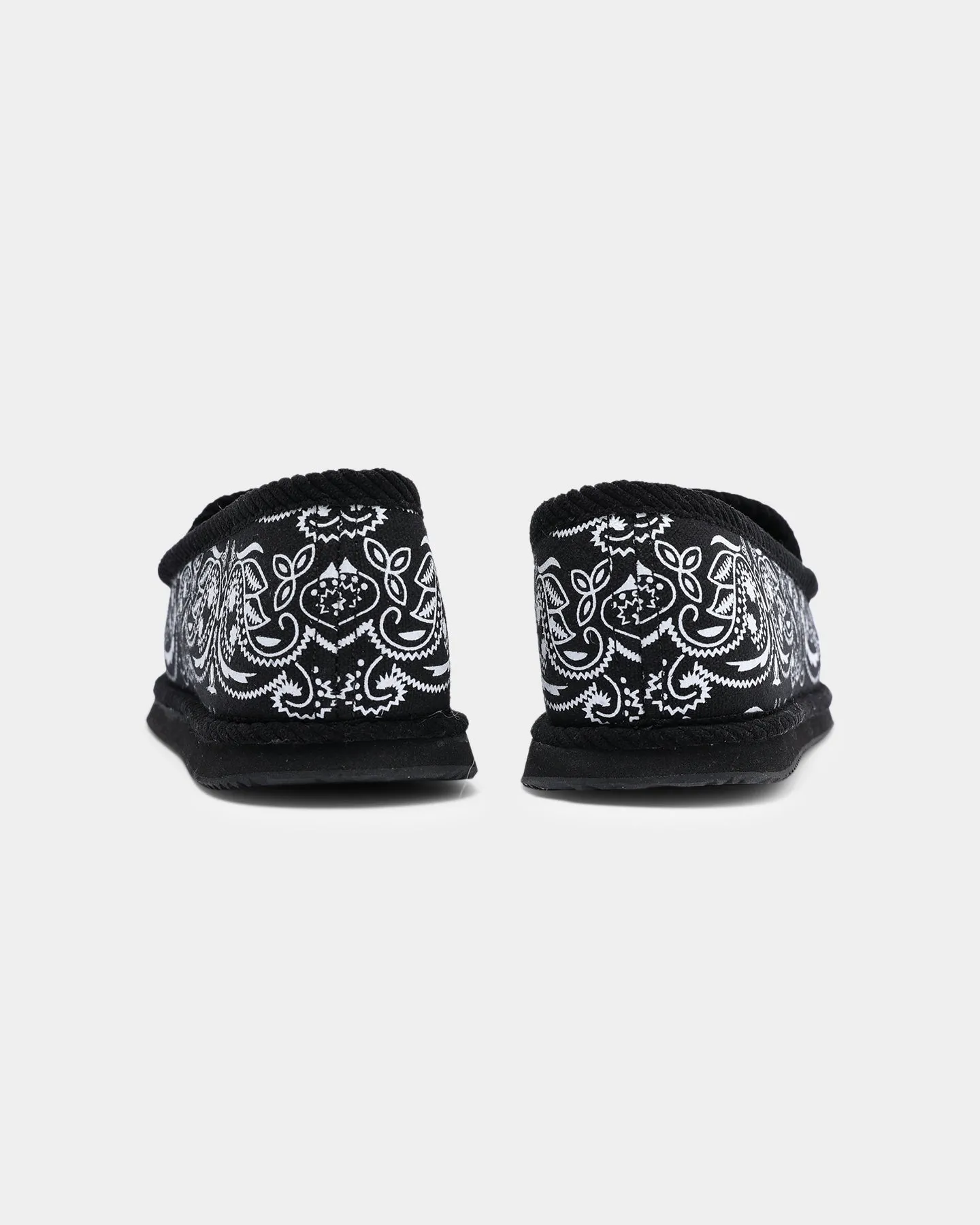 Goat Crew Bandana Slipper Black/White Every Step Tone Play