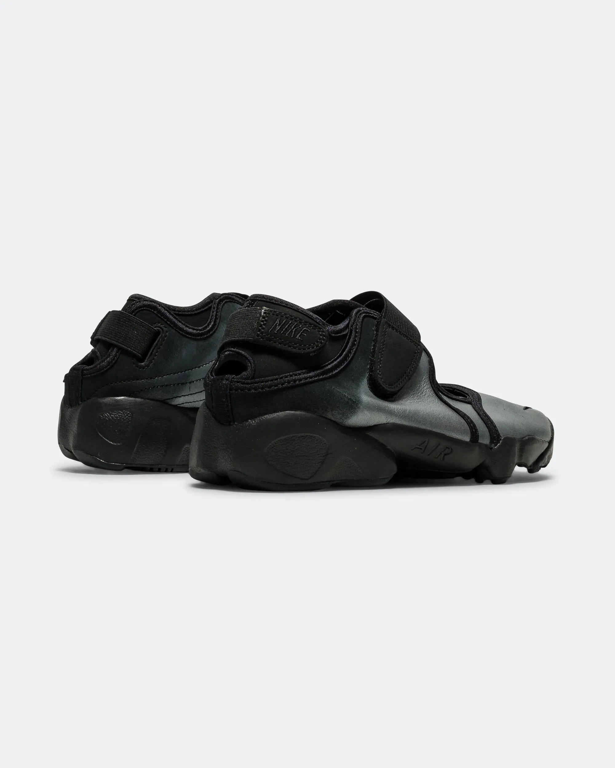 Womens Air Rift - Metallic Silver/Black Supportive Design Moisture Wicking Lining