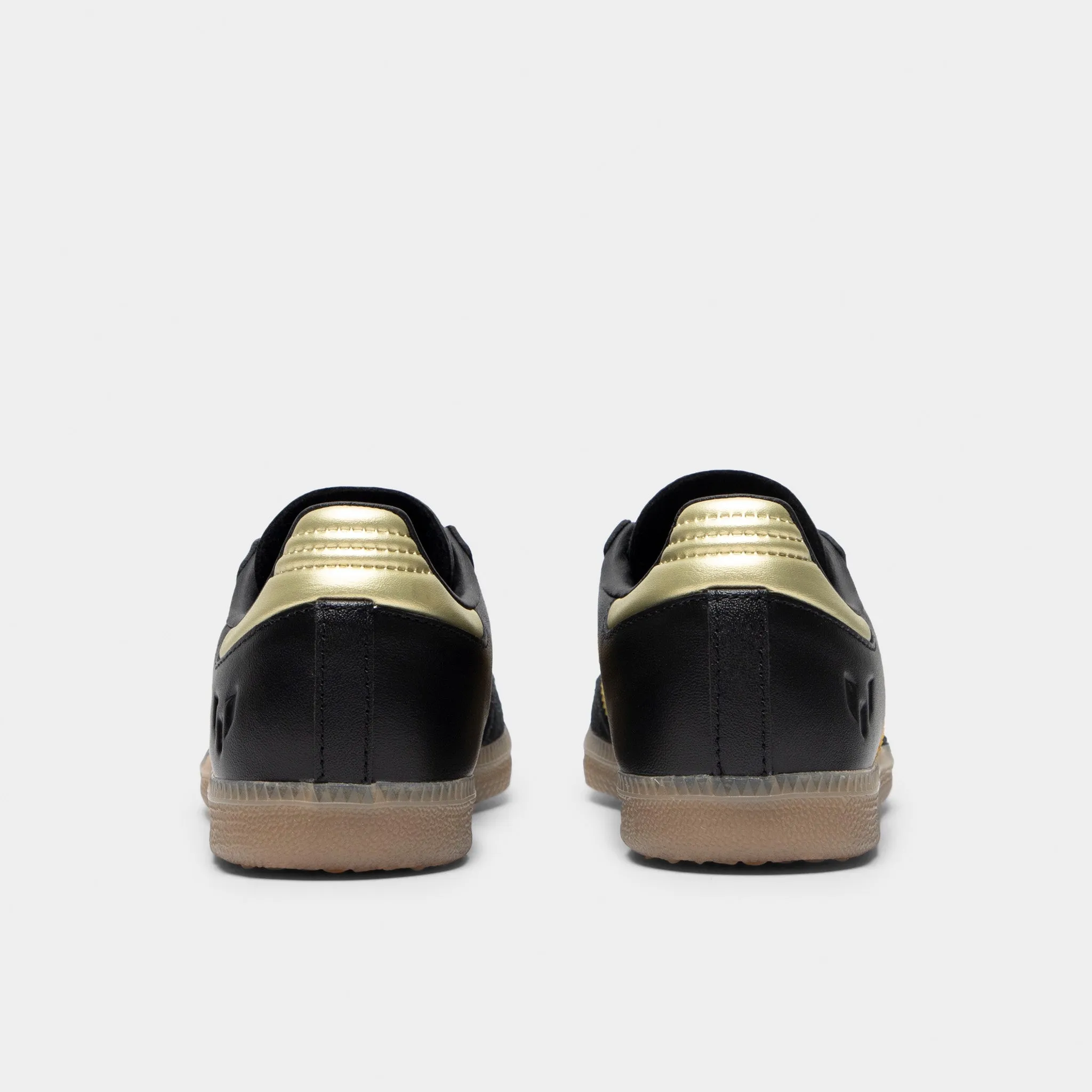 Morning Walk Island Step adidas Juniors' Samba Messi Core Black / Gold Metallic - Gum
