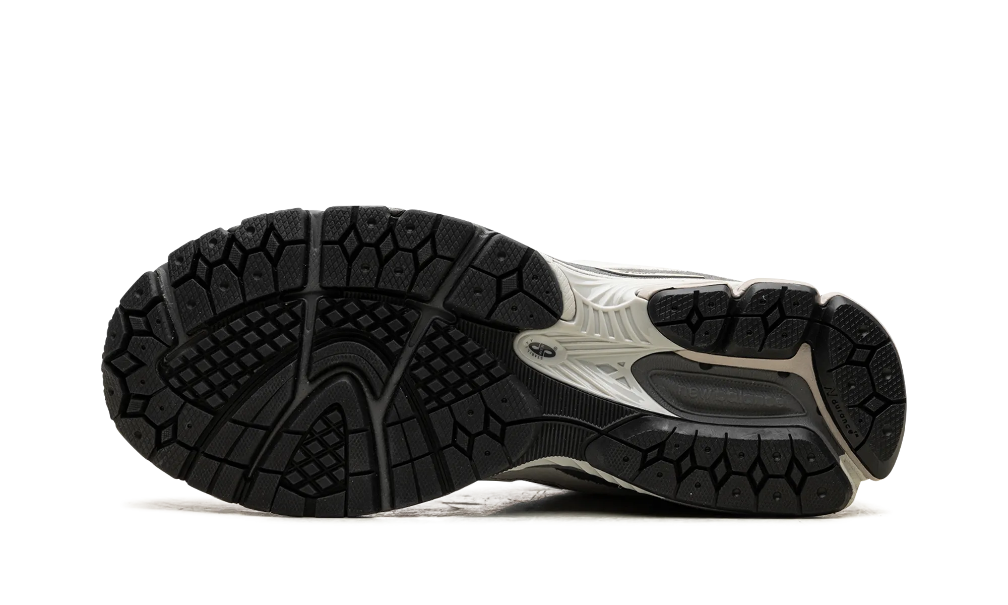 2002R "Raincloud Concrete" Phenomenal value running in 5K races shoes