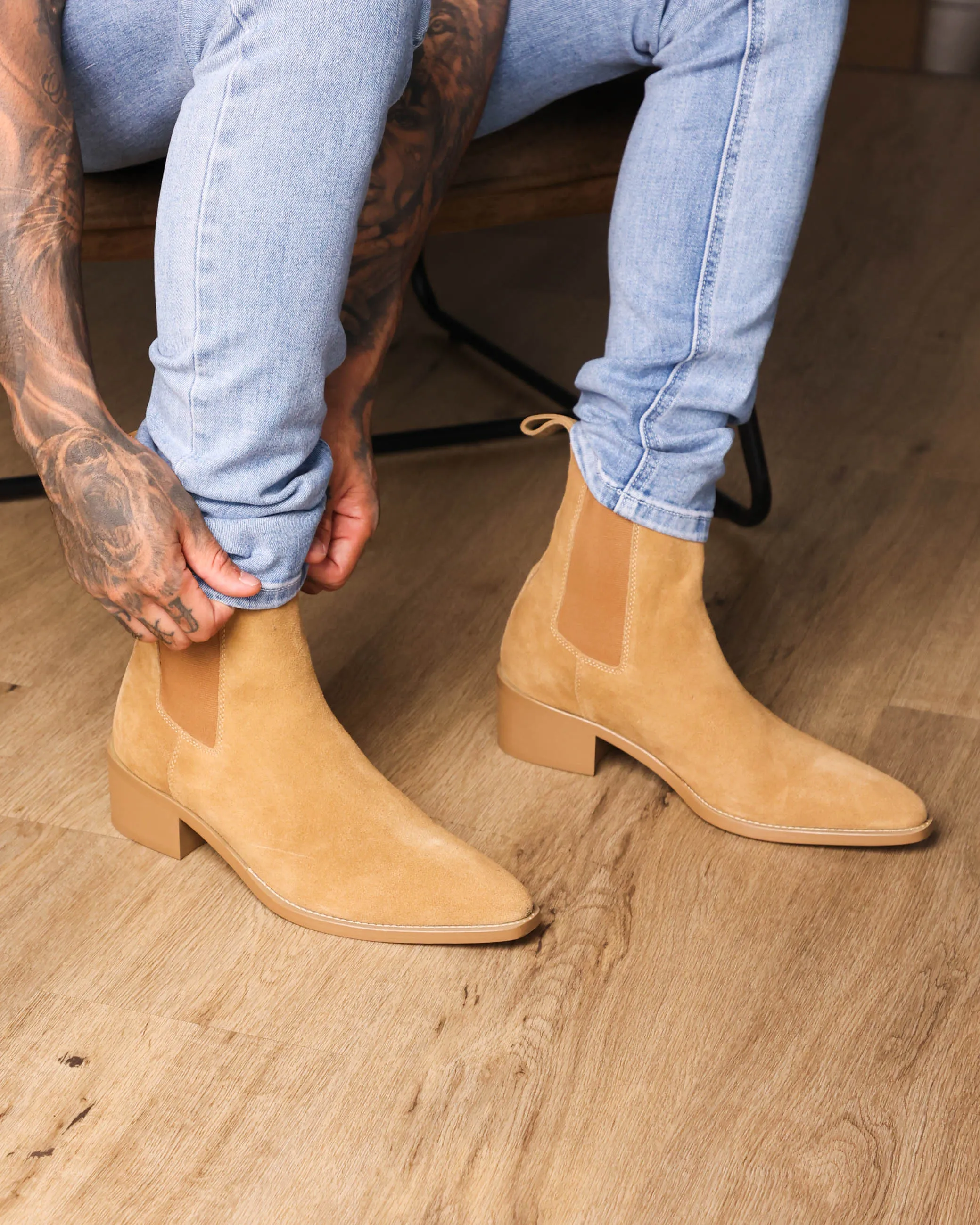 Snow Grip Saint Morta Nomad Pointy Toe Chelsea Boot Camel