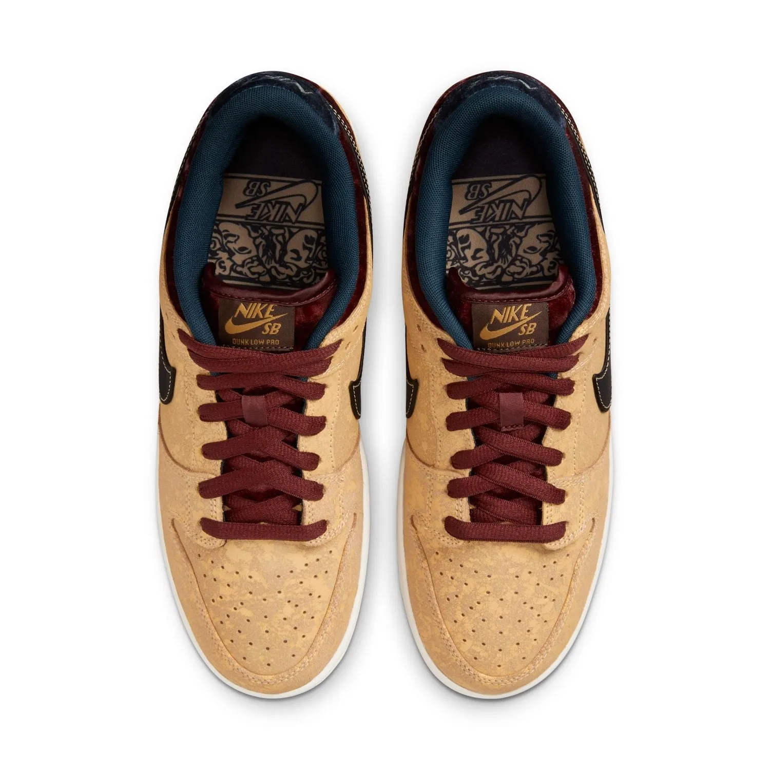 SB Dunk Low Pro 'City of Cinema' heeled