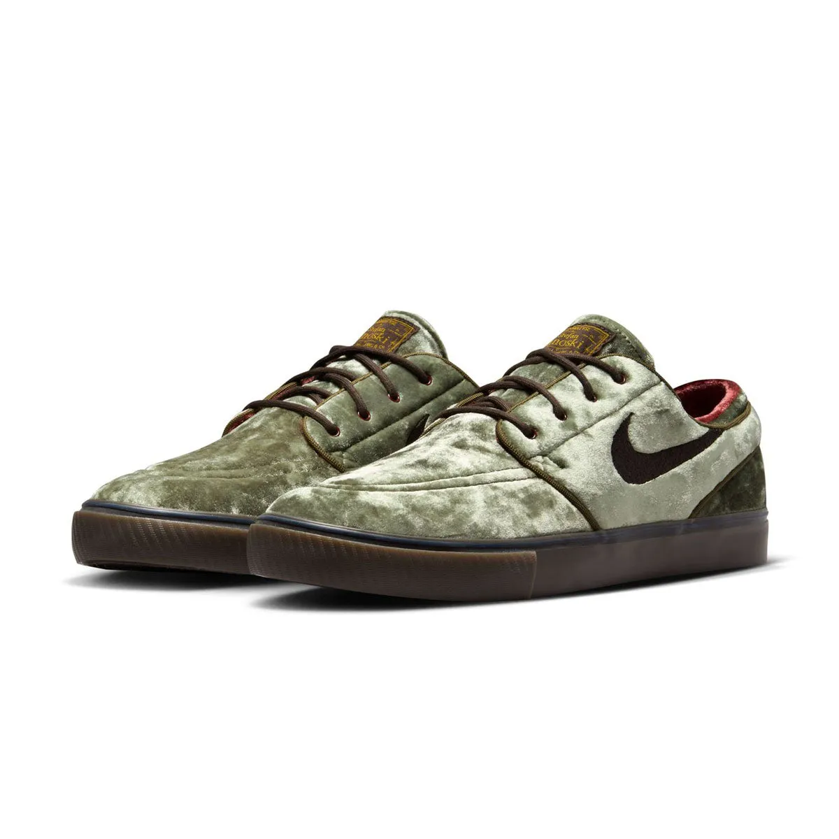 Distinctive materials SB Zoom Janoski OG 'City Of Cinema'