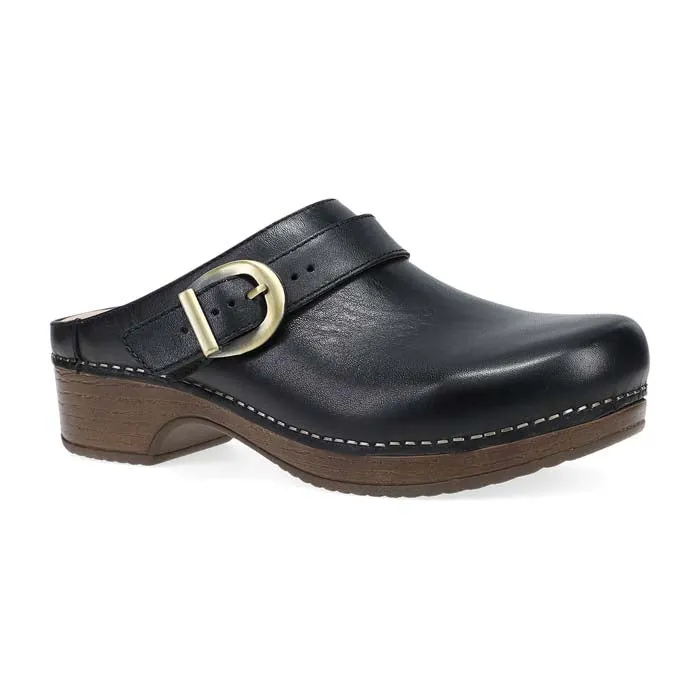 Subtle Detail Womens Dansko Baylor in Black