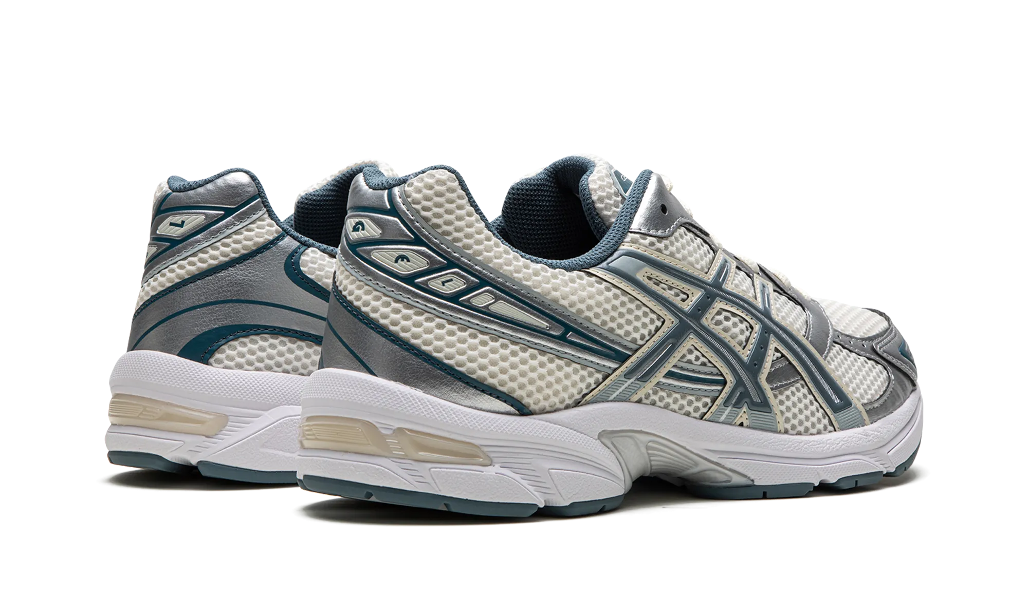 Gel-1130 "Cream / Ironclad" training running shoes hydration packs