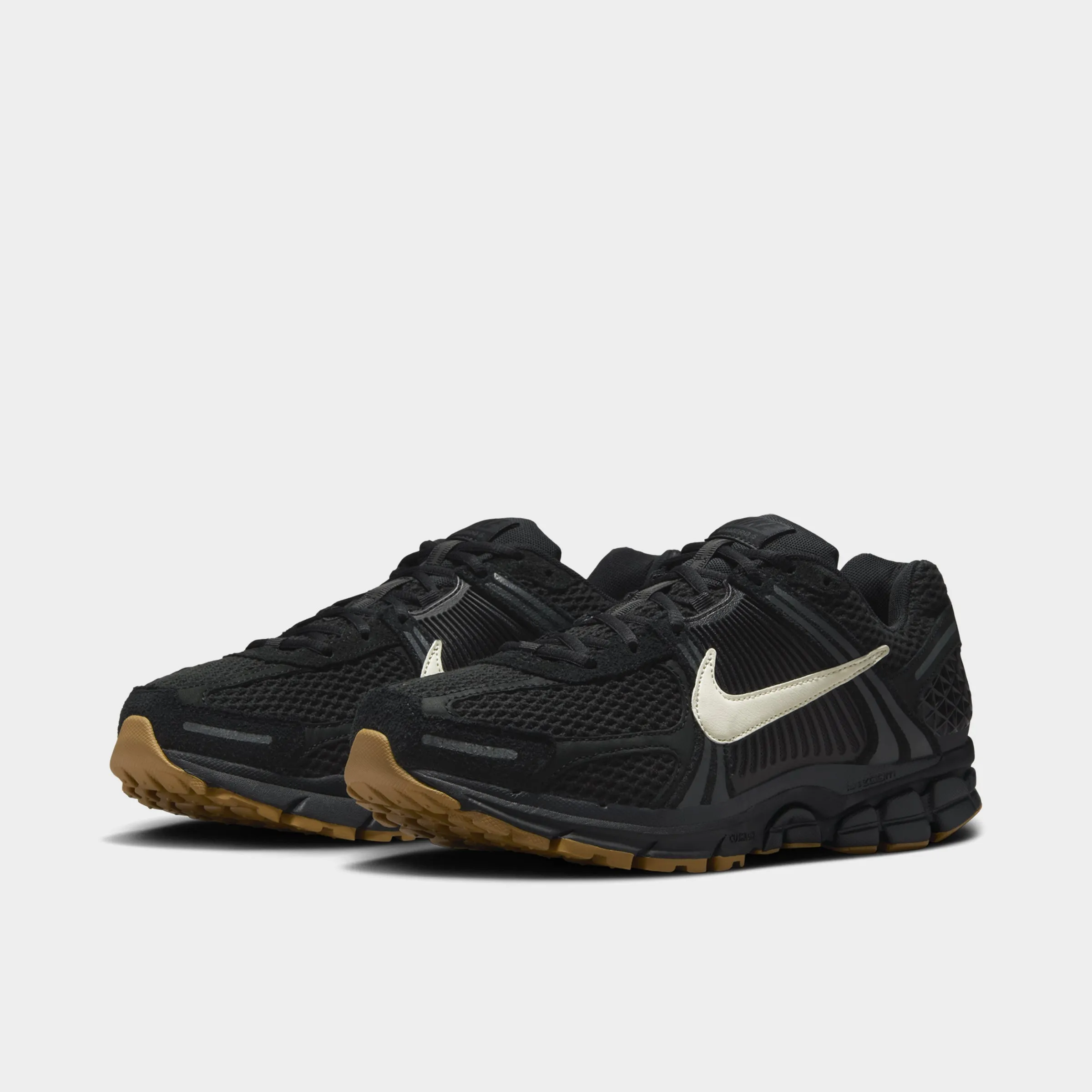 Nike Zoom Vomero 5 Black / Coconut Milk - Off Noir Classic Fit